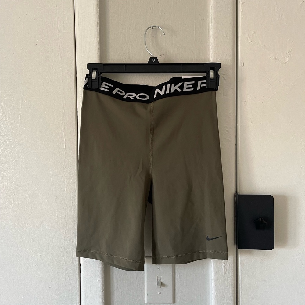 Nike Pro Dri Fit Athletic Workout Bike Shorts